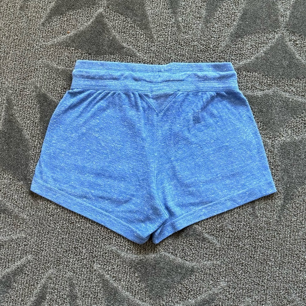 Free 💟Nike Blue Shorts - Picture 6 of 14